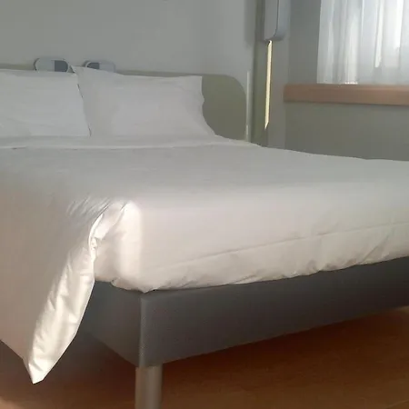 Ibis Budget Centro 2*